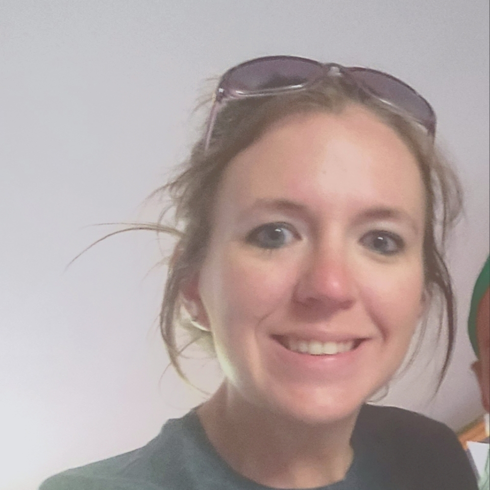 Meet your Posher, Holly